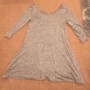 Women’s grey shirt